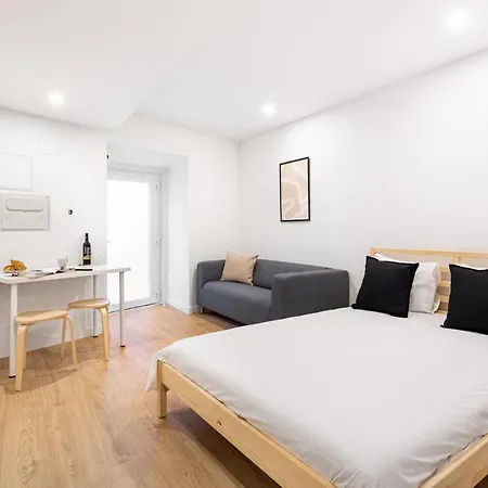 Apartment Altido Elegant Moments From Carmo Convent, In Bairro Alto *