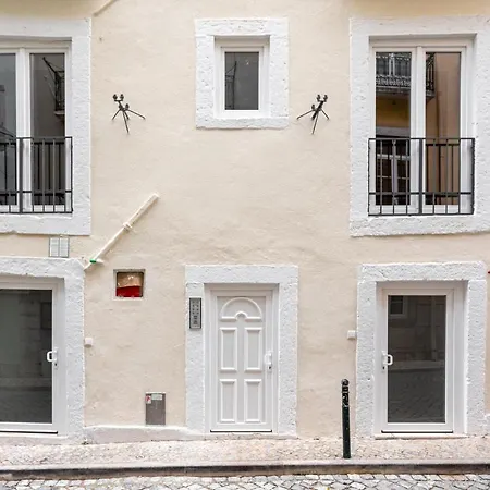 Altido Elegant Moments From Carmo Convent, In Bairro Alto