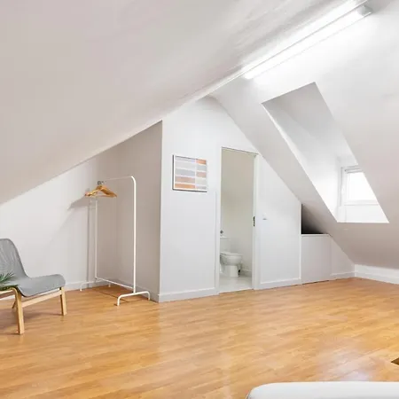 Apartment Altido Elegant Moments From Carmo Convent, In Bairro Alto *