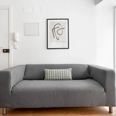 Apartment Altido Elegant Moments From Carmo Convent, In Bairro Alto Lisbon