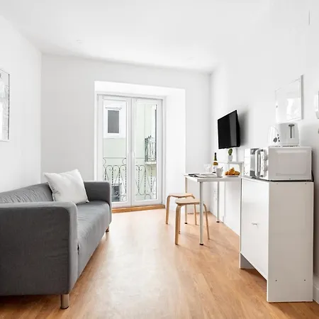 Apartment Altido Elegant Moments From Carmo Convent, In Bairro Alto *