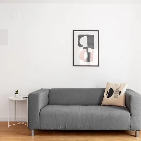 Apartment Altido Elegant Moments From Carmo Convent, In Bairro Alto *