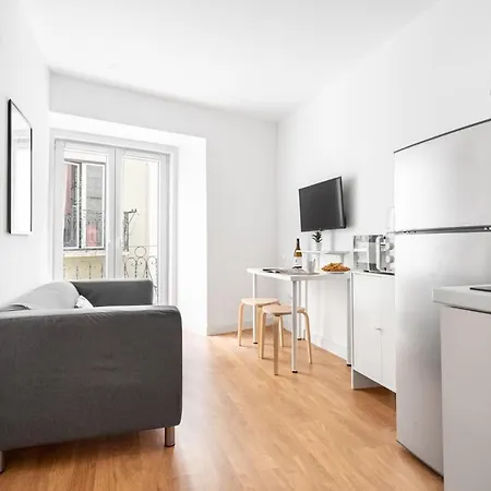 Apartment Altido Elegant Moments From Carmo Convent, In Bairro Alto Lisbon