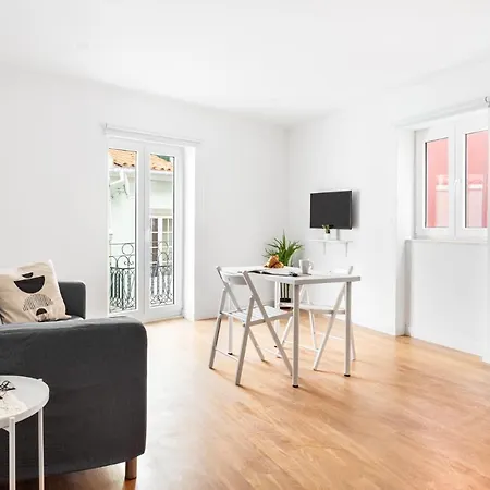 Altido Elegant Moments From Carmo Convent, In Bairro Alto Apartment Lissabon